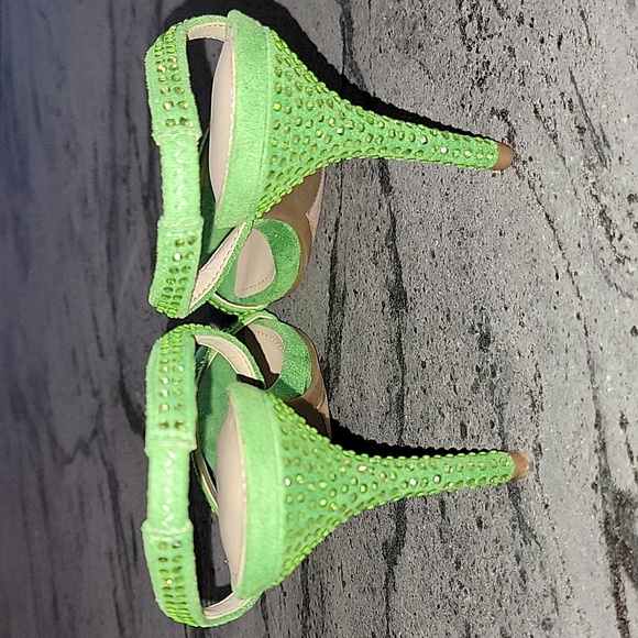 MARC FISHER Rhinestone Embellished Slingback Heels Peridot Green size 8M - Picture 3 of 13
